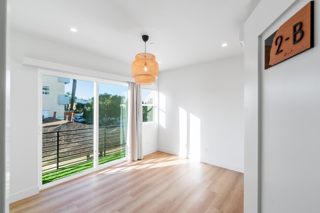 Photo - 3917 Inglewood Blvd Unit 2-B