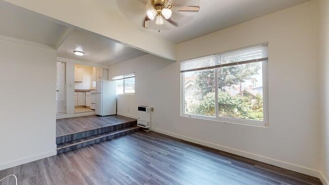Building Photo - 14 Wavecrest Ave Rental