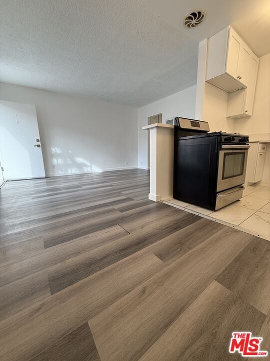 Photo - 955 1/4 N St Andrews Pl