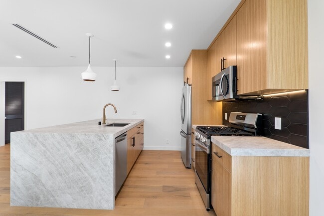 Photo - 1127 16th St Unit E