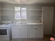 Photo - 1522 W 65th Pl House