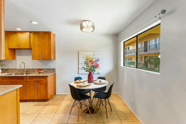 Photo - 5535 Ackerfield Ave Unit 10