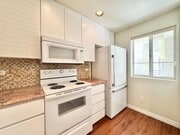 Photo - Beautiful 2bd/1ba in Irvine with tons of A... Condo
