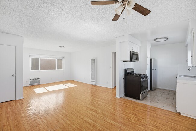 Photo - The Lorraine Apartments