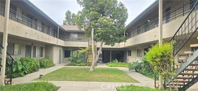 Photo - 540 E 7th St Unit K