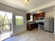 Photo - 4327 McClintock St