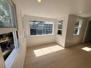Kitchen sitting area - 9322 Franklin St