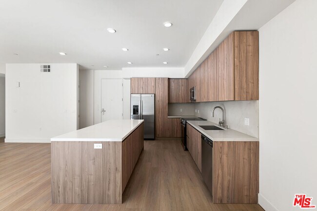 Photo - 3651 Regal Pl Unit 504