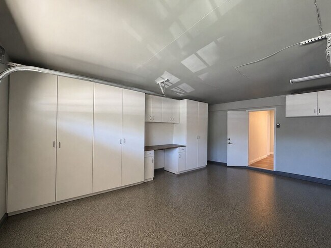 Photo - 3165 Weatherby Dr