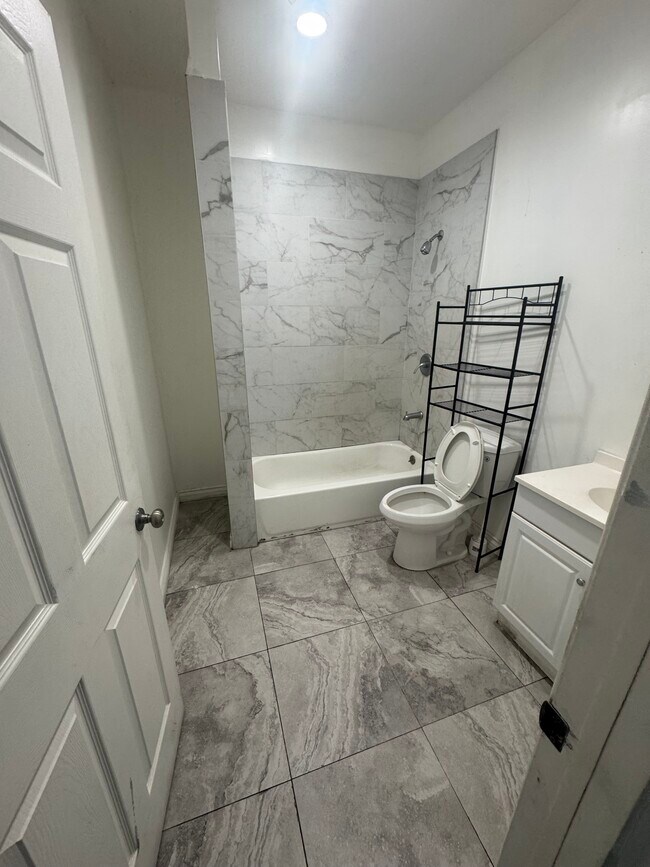 Photo - 4502 S Broadway Unit 3