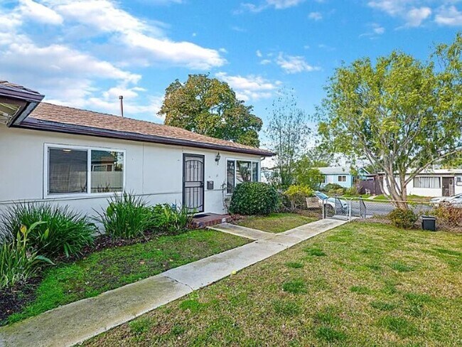 Photo - 4893 Coconino Way Unit 4893