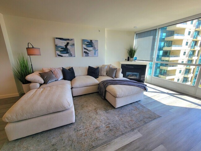 Photo - 555 Front St Unit 903