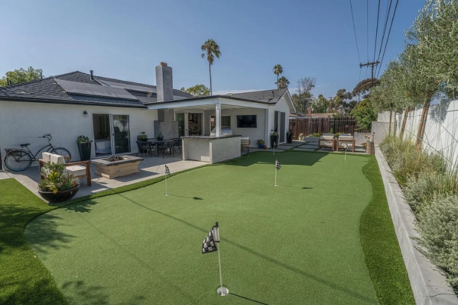 Photo - 2858 Drake Ave