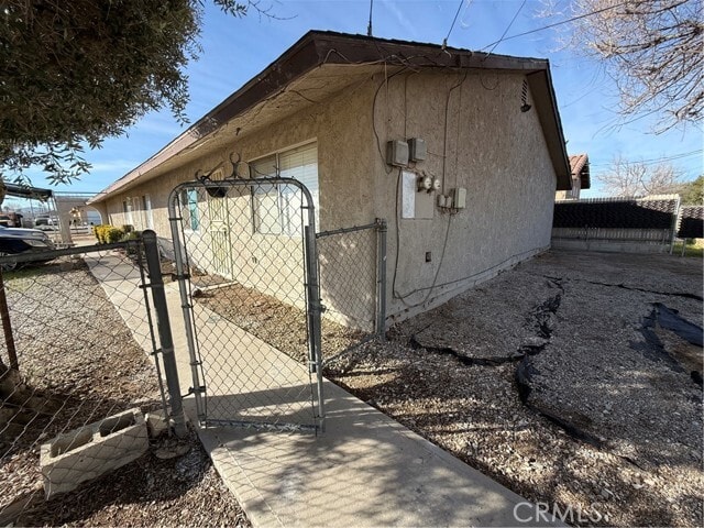 Photo - 16580 Pine St