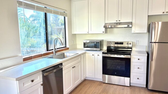 Photo - 1527 Calavo Rd Unit 1527