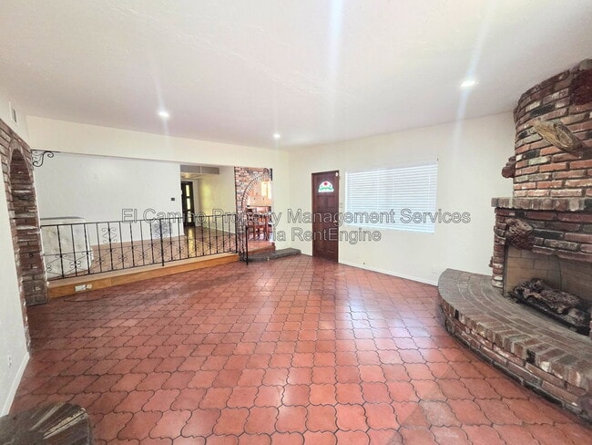 Photo - 4137 Layman Ave