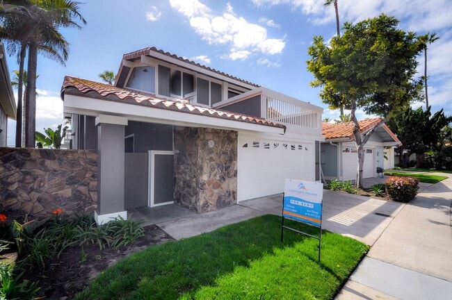 Building Photo - Coronado Cays 4 bd/2.5 ba home in Bahama Village
