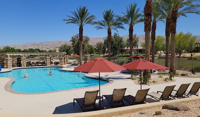 Photo - 81098 Avenida Vidrio