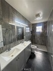 Photo - 146 W 58th St House