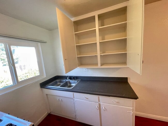 Photo - 114-118 W 1st Ave Unit 118 1/2