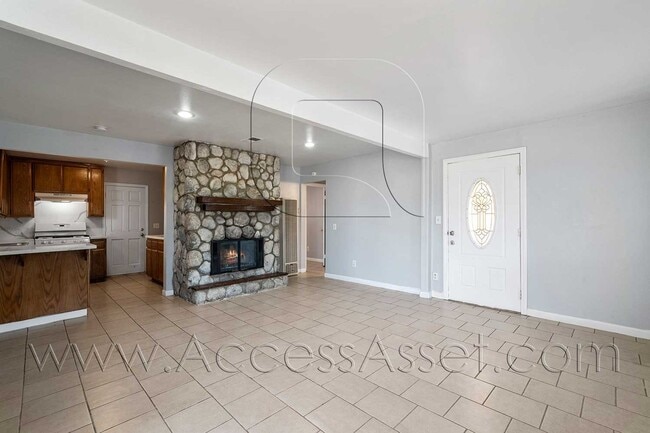 Photo - Lovely 3 Bed/3 Bath Home In Quail Valley!
