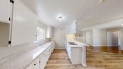 Photo - Beautiful 3 bedroom, 2 bathroom home in Re...