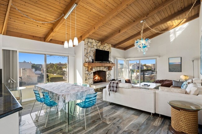 Photo - 1150 Mandalay Beach Rd