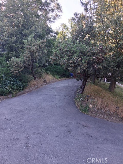 Photo - 210 Wylerhorn Dr