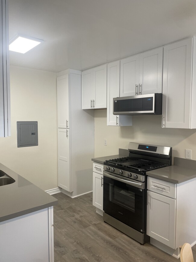 Kitchen - Park Seville Unit 3