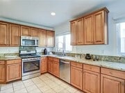 Photo - (Ellie:B) 900-902 Havenhurst Drive &amp; 8117 Willoughby Avenue Unit 902