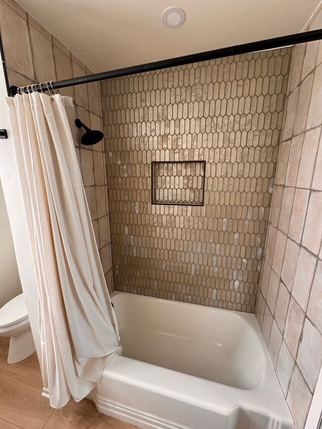 Photo - 5183 Topanga Canyon Blvd