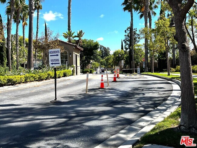 Photo - 3653 W Luther Ln