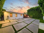 Photo - 15722 Magnolia Blvd