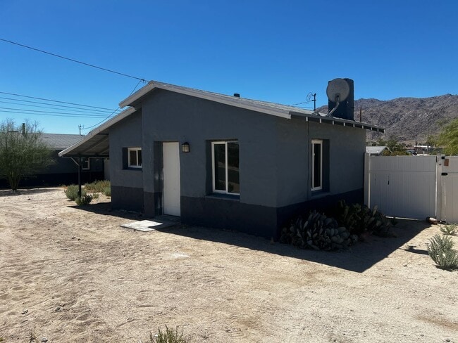 Photo - 72061-72067 Joshua Ln. Unit 72063