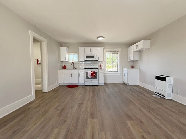 Building Photo - LB2384 - RUBS Unit 2388