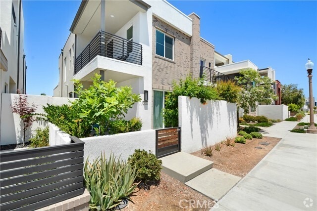 Building Photo - 181 Novel Rental