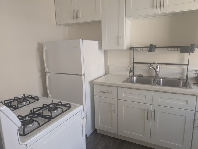 Photo - 206 N New Hampshire Ave
