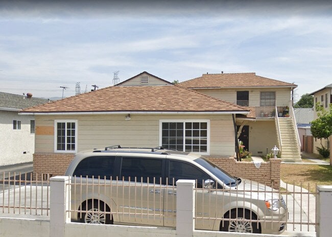 Photo - 6412 1/2 Tujunga Ave House