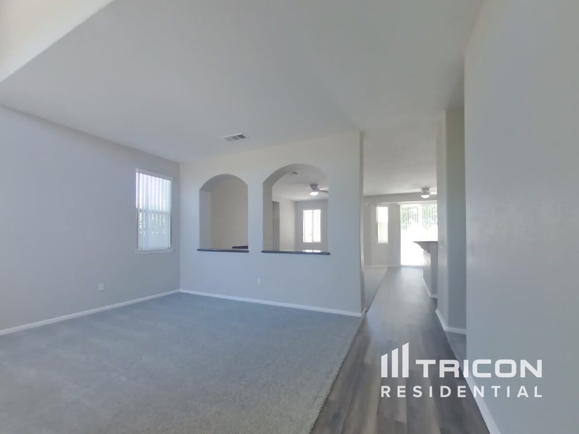 3D Tour - 733 Pino Ave