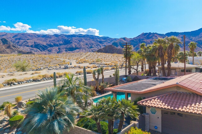 Building Photo - 54965 Avenida Vallejo