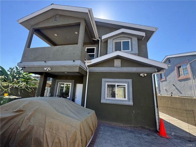 Building Photo - 3533 W 109th St Unit 1/2