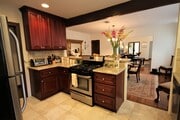 Photo - 6230 Lindenhurst Ave House Unit 6232