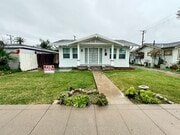 Front of House 2 - 308 E School St