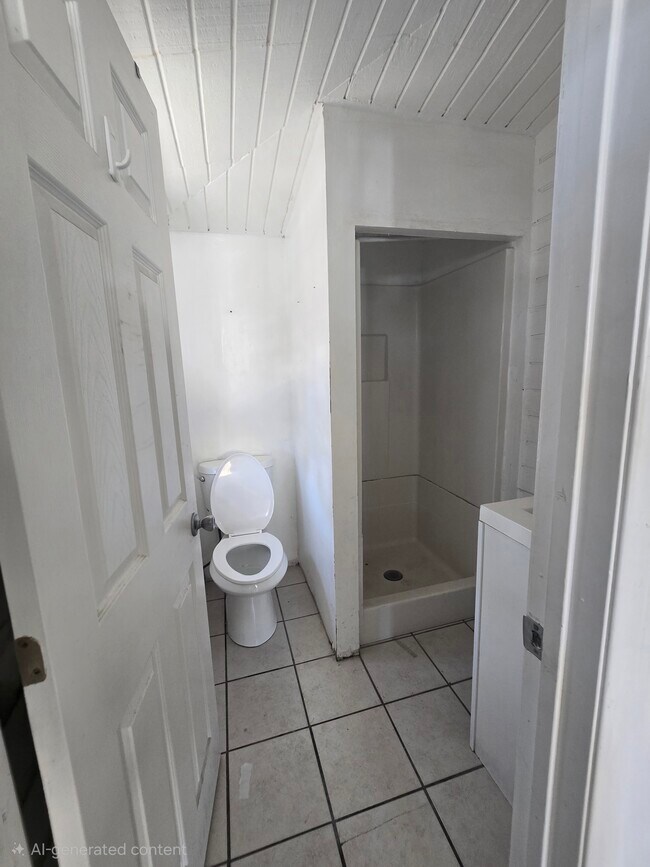 Photo - 3226 Newton Ave