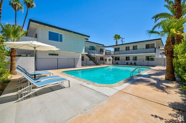 Building Photo - AVAILABLE NOW! Stunning Remodeled Studio 1... Unit 02 Rental