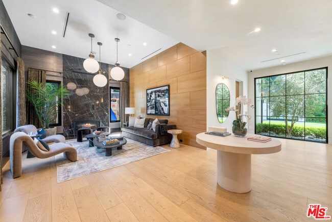 Photo - 17228 Otsego St