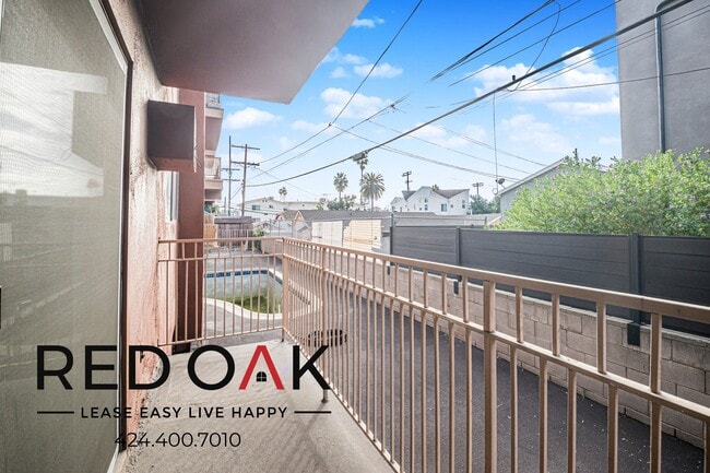 Photo - 915 N Wilton Pl Unit 113