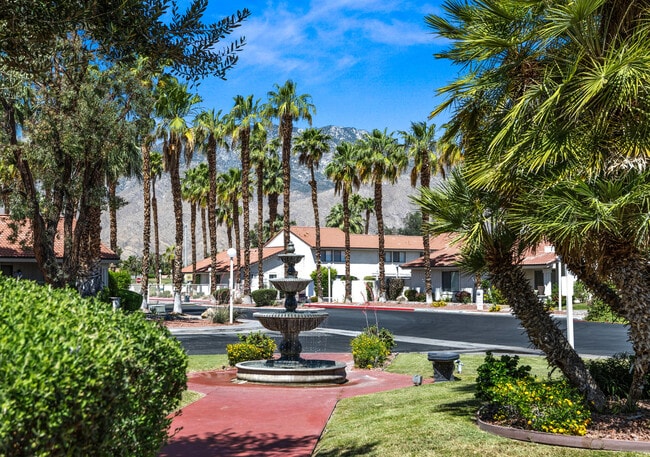 Building Photo - 6175 Montecito Dr Unit 8
