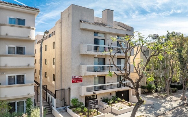 Building Photo - 132 Clark Dr