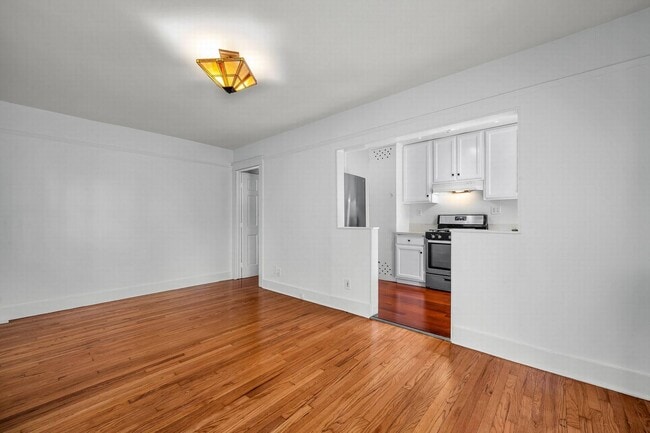 Photo - 660 Ocean Park Blvd Unit 660B